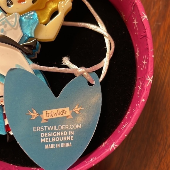 Nib Erstwilder Alice Down the Rabbit Hole Brooch - Picture 2 of 5